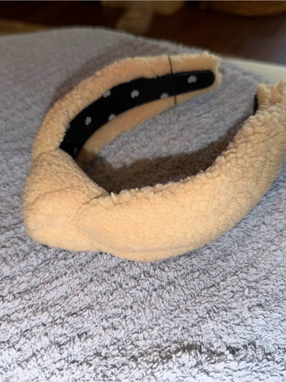 Lele Sadoughi Cream Sherpa Padded Headband